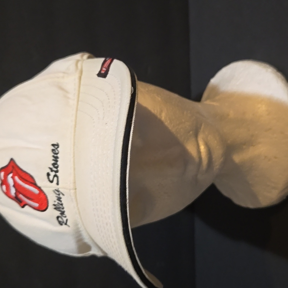 VTG. OFF WHITE ROLLING STONES BASEBALL HAT